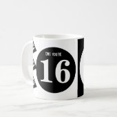 おめでとう16歳 モノグラム 名前 白と黒 コーヒーマグカップ (正面左)