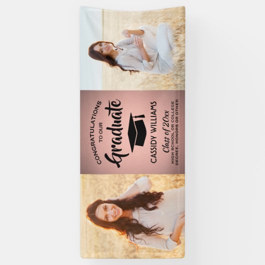 おめでとう2フォトピンクとブラックのトレンディー卒業 横断幕 (縦)