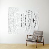 おめでとう2人卒業生シルバー紙吹雪パーティー タペストリー (インサイチュ(横))