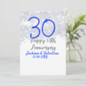 おめでとう30周年結婚記念日シルバー青グリッター 招待状 (スタンド正面)