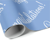 おめでとう 白い文字の青い卒業 ラッピングペーパー (ロールコーナー)