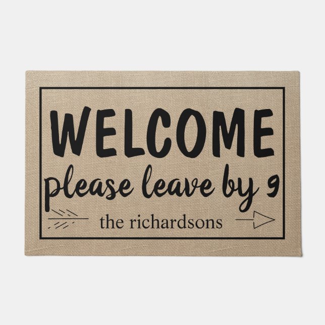 おもしろいいらっしゃい離れは9名 ドアマット (正面)