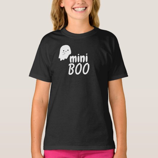 おもしろいかわいい幽霊ハロウィーン"ミニBOO"女の子 Tシャツ (正面)