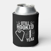 おもしろいかわいい1周年記念結婚したカップル1 缶クーラー (缶正面)