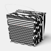 おもしろいかわいらしと白黒の好意ボックス フェイバーボックス (裏面サイド)