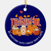 おもしろいが感謝する感謝はラテより長い セラミックオーナメント (正面)