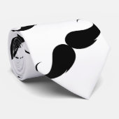 おもしろいでガーリーなピンクおよび黒い髭パターン ネクタイ (ロール)