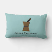 おもしろいで退職したな薬剤師の枕 ランバークッション (裏面)