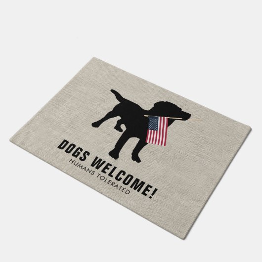 おもしろいで黒い実験室犬の恋人のドアマット ドアマット (アングル)