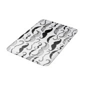 おもしろいで黒く及び白い髭のデザイン バスマット (アングル)