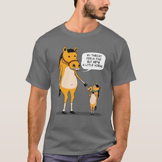 おもしろいで、かわいく大きい馬および小さい馬 Tシャツ (正面)