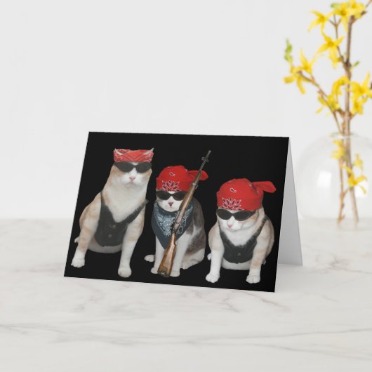 おもしろいで、カスタマイズ可能なバイクもしくは自転車に乗る人猫の誕生日 カード (黄色い花)