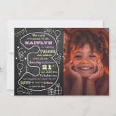 おもしろいとトレンディーカルクボード写真3rd Birthday 招待状 (正面)