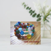 おもしろいとブファンキーレスレット ポストカード (スタンド正面)