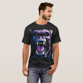 おもしろいと冒険好きな「ワイルドモンキー」Tシャツデザイン Tシャツ (正面フル)