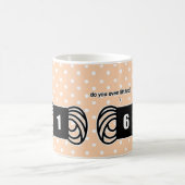 おもしろいなかぎ針編みのニットのユーモアの編み物ヤーンの扱いにくい体育館 コーヒーマグカップ (中央)