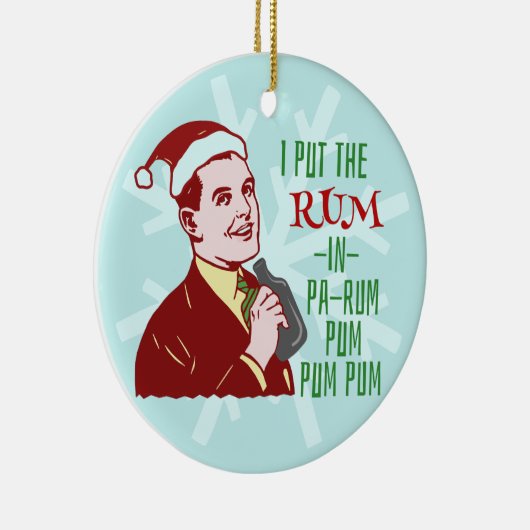 おもしろいなクリスマスのレトロのラム酒の飲む人の休日 セラミックオーナメント (右)