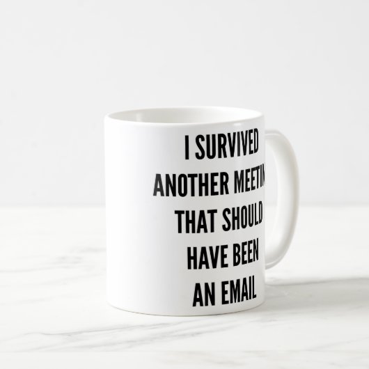 おもしろいなクリスマス私は別の会合を生き延びました コーヒーマグカップ (正面右)