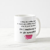 おもしろいなコーヒーはガーリーなコーヒーカップのピンクの弓冗談を言います コーヒーマグカップ (正面右)