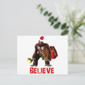 おもしろいなサスカッチのサンタクロースのクリスマスのデザイン シーズンポストカード (スタンド正面)