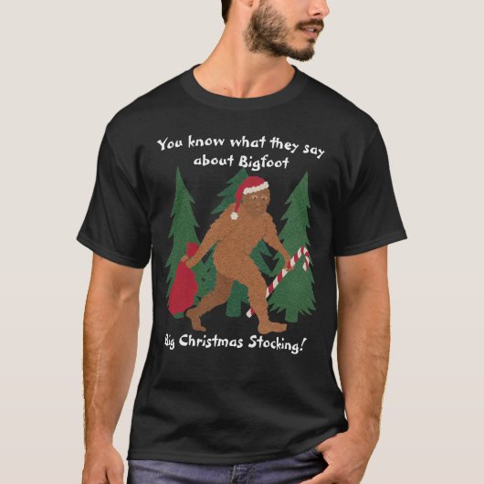 おもしろいなサンタSquatchのクリスマスの冗談の大きいストッキング Tシャツ (正面)