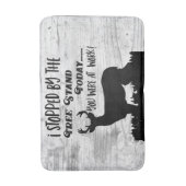 おもしろいなシカの狩りの木の立場のオジロ鹿の木びき台の引用文 バスマット (正面縦)