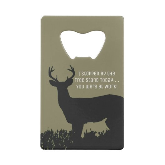 おもしろいなシカの狩りの木の立場の栓抜き クレジットカード栓抜き (裏面)