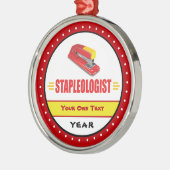 おもしろいなステープラーの恋人のタイトル メタルオーナメント (左)