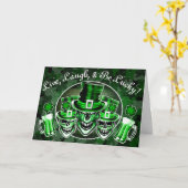 おもしろいなセントパトリックの日カード: アイルランドのスカル カード (黄色い花)