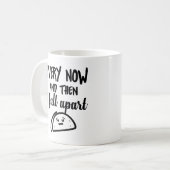 おもしろいなタコスのマグ時々私はばらばらになります コーヒーマグカップ (正面左)