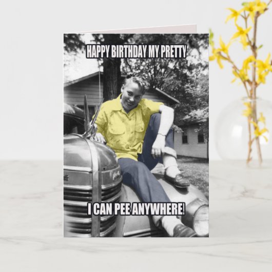 おもしろいなトランス・ジェンダーのヴィンテージの写真のバースデー・カードの小便 カード (黄色い花)