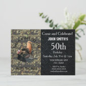 おもしろいなトルコの狩りの人の迷彩柄の誕生日 招待状 (スタンド正面)