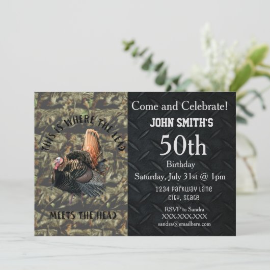 おもしろいなトルコの狩りの人の迷彩柄の誕生日 招待状 (スタンド正面)