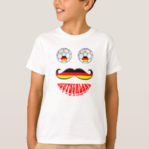 おもしろいなドイツサッカーのフットボールの顔 Tシャツ