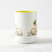 おもしろいなバイクもしくは自転車に乗る人のひよこのヴィンテージ マグカップ (中央)