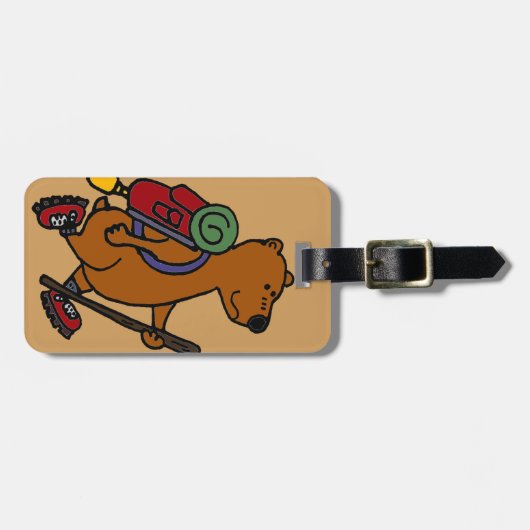 おもしろいなヒグマはハイキングしています ラゲッジタグ (正面横)