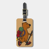 おもしろいなヒグマはハイキングしています ラゲッジタグ (正面縦)