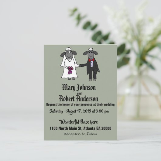 おもしろいなヒツジの新郎新婦の結婚式招待状 インビテーションポストカード (スタンド正面)