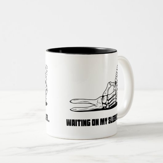 おもしろいなファンタジーのフットボール ツートーンマグカップ (正面右)