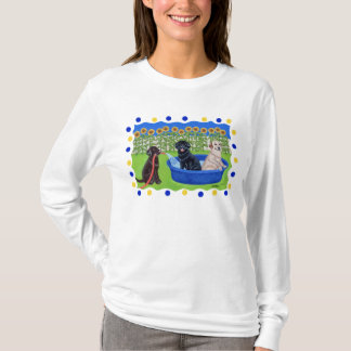 おもしろいなプールを囲んでのパーティのラブラドール Tシャツ