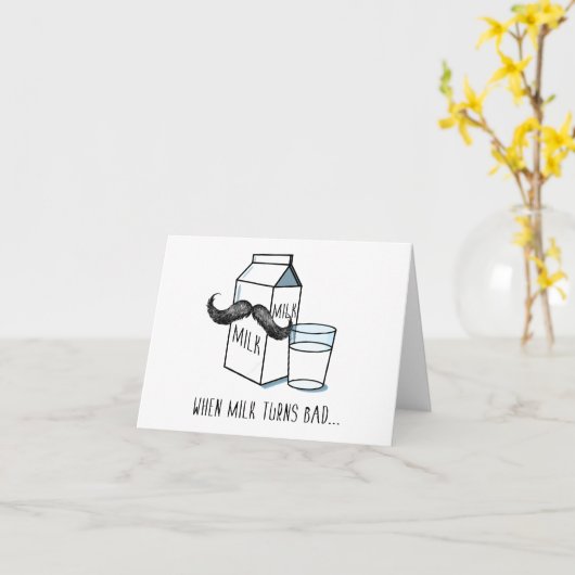 おもしろいなミルク及び口ひげのメッセージカード カード (黄色い花)