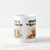 おもしろいなメキシコテキーラの日の出のコーヒー・マグ コーヒーマグカップ (中央)