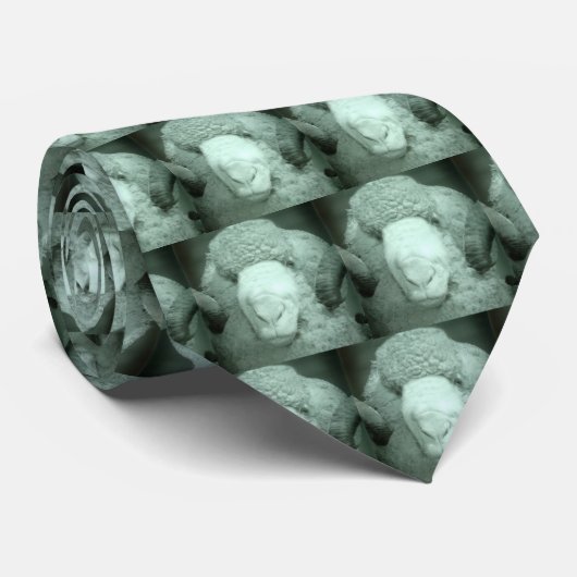 おもしろいなラムのタイ ネクタイ (ロール)