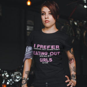 おもしろいなレズビアンのTシャツ Tシャツ