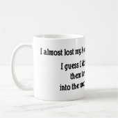 おもしろいなレトロのお母さんのマグ コーヒーマグカップ (左)