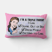 おもしろいなレトロの50年代の皮肉な女性: 三重の脅威 ランバークッション (裏面)