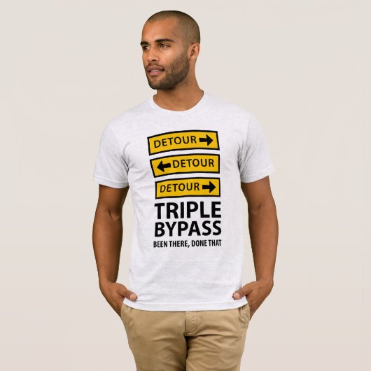 おもしろいな三重のバイパス心臓手術の生存者 Tシャツ (正面フル)
