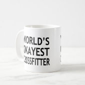 おもしろいな世界のOkayest Crossfitter コーヒーマグカップ (正面左)