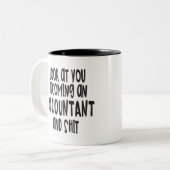 おもしろいな会計士の卒業のマグ ツートーンマグカップ (正面左)