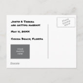 おもしろいな保存日付カードのビーチ結婚式 案内ポストカード (裏面)